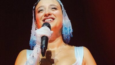 Türk pop müziğinin en özel kadın şarkı yazarı ve yorumcularından