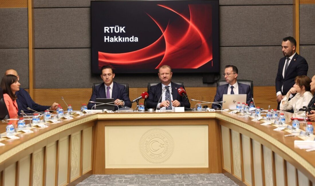 TBMM'de konuşan RTÜK Başkanı Mehmet Daniş, çocukların dijital ortamlarda karşılaştığı