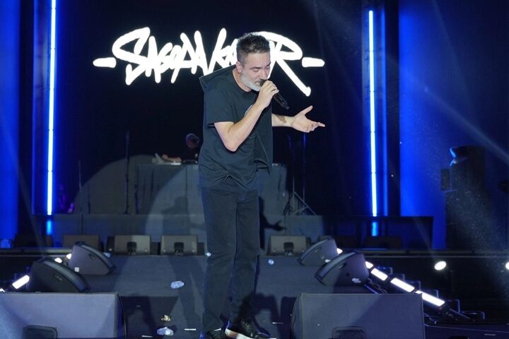 Sagopa Kajmer, Van Kültür Yolu Festivali'nin sekizinci akşamında Atatürk Kültür