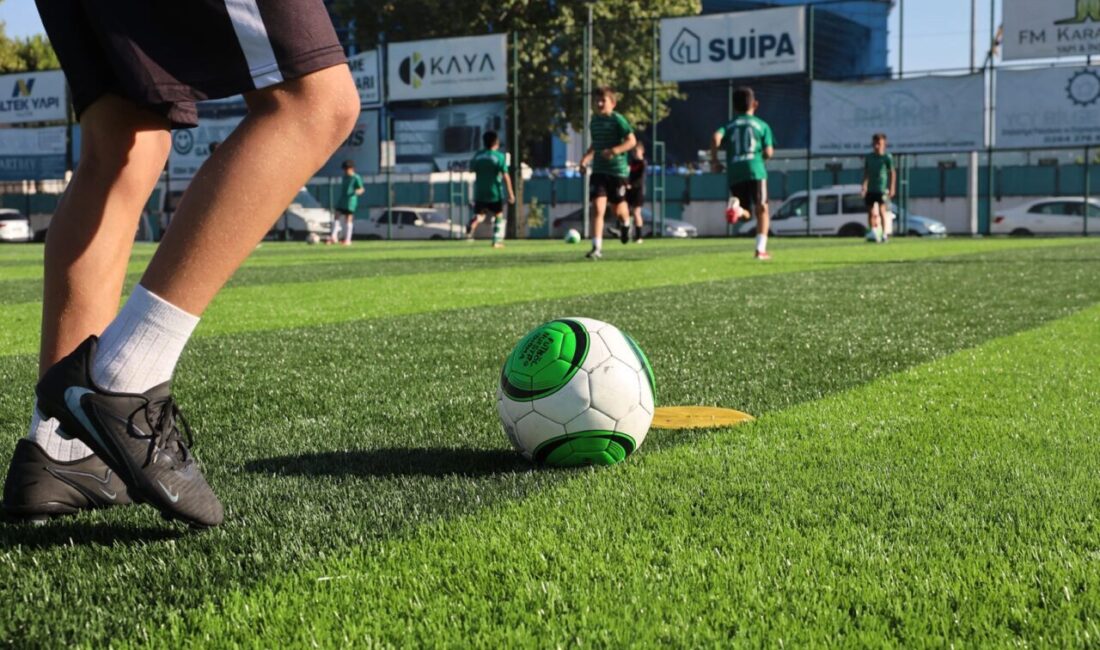 Sakarya Büyükşehir Belediyesi, spor yatırımlarını sürdürüyor. Yaklaşık 300 sporcunun eğitim