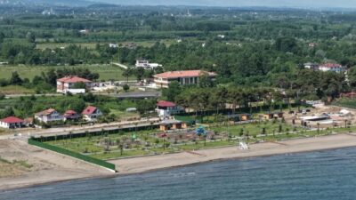 Samsun Büyükşehir Belediyesi tarafından Miliç Sahili’nde yapımı süren Kadınlar Plajı