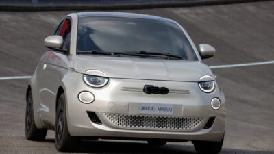 FIAT, tasarımıyla olduğu kadar kullanışlı yapısı ve çoklu şarj seçenekleriyle