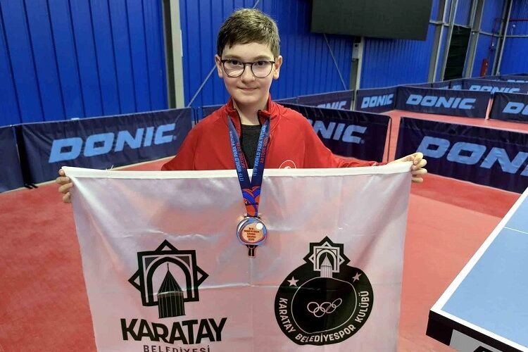 Konya Karatay Belediyespor Kulübü Masa Tenisi Takımı milli sporcusu Tahir