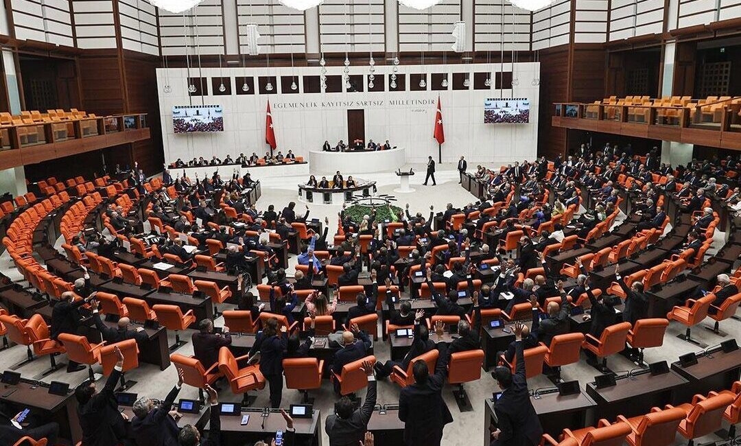 TBMM Genel Kurulu'nda kabul edilerek yasalaşan kamuoyundaki "12. Yargı Paketi",