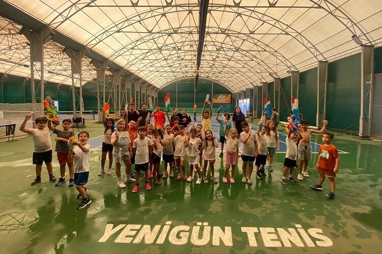 Bursa’nın sayılı spor merkezleri arasında yer alan ve 12 mevsim