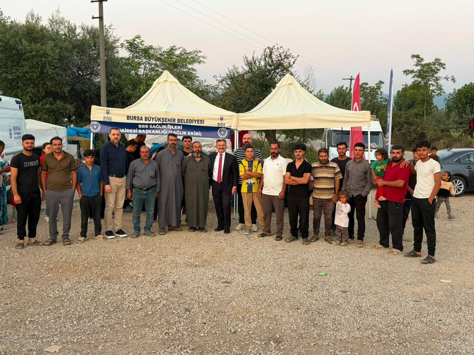 Bursa Büyükşehir Belediyesi, mevsimlik tarım işçileri ve ailelerinin ihtiyaçlarının yerinde