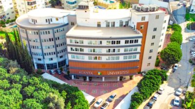 Alanya Üniversitesi, son üç yılda akademik kadrosunu 55'ten 123'e, öğrenci