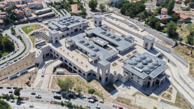 Ankara Büyükşehir Belediyesi (ABB), Ulus’un tarihi dokusunu korurken bölgedeki ulaşımı