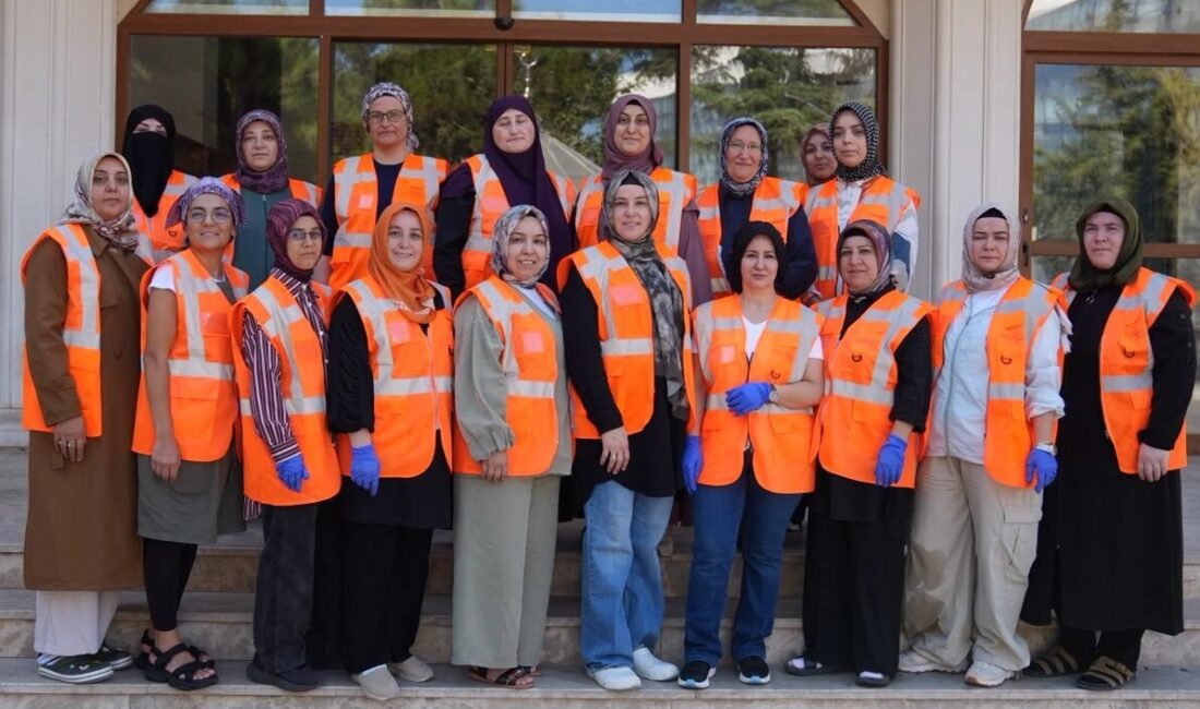Kocaeli Büyükşehir Belediyesi bünyesinde hizmet veren Anne Şehir projesi, gönüllülük