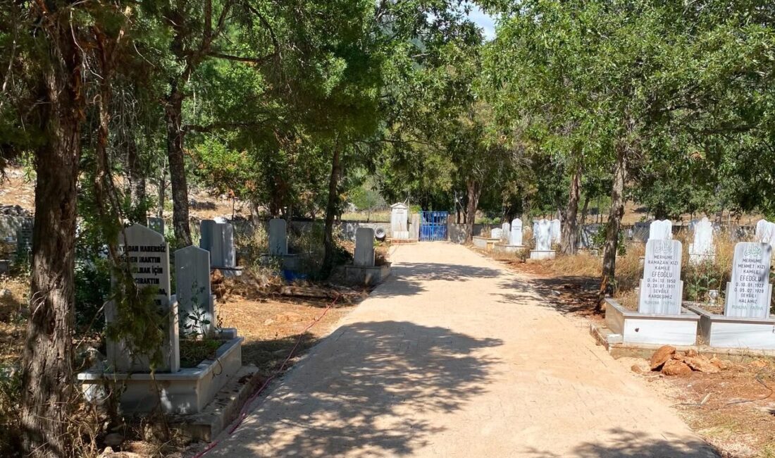 Antalya Büyükşehir Belediyesi, Akseki ilçesinde bulunan mahalle mezarlıklarının daha düzenli,
