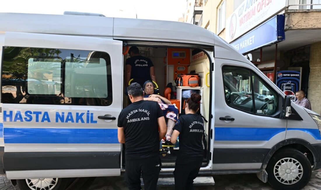 Antalya Muratpaşa Belediyesi, sağlık kuruluşlarına kendi imkanlarıyla ulaşmakta güçlük yaşayan