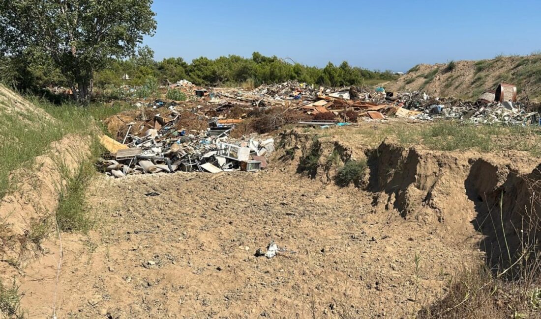 Çevre, Şehircilik ve İklim Değişikliği Bakanlığı Antalya İl Müdürlüğü ekipleri,