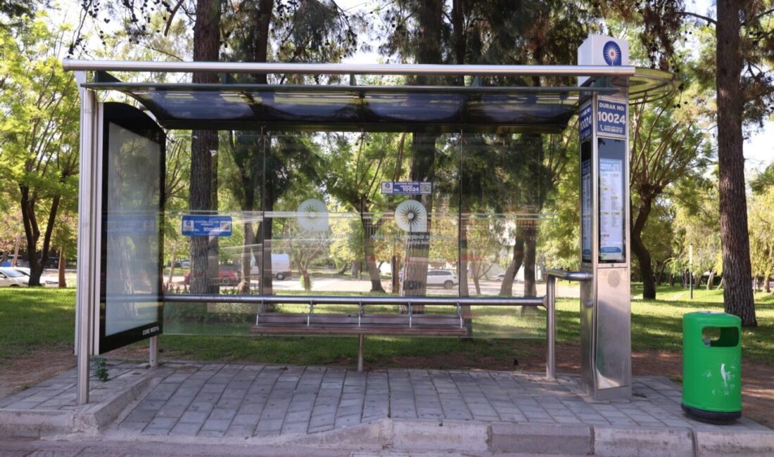Antalya Büyükşehir Belediyesi, engelli vatandaşların şehir içi toplu ulaşıma daha