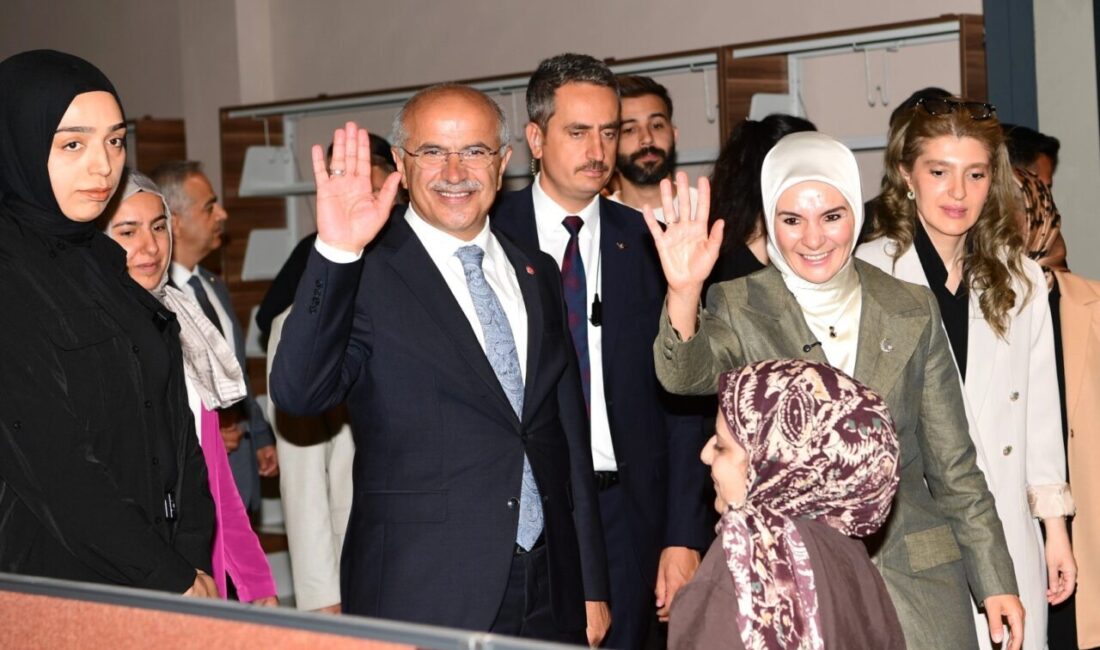Aile ve Sosyal Hizmetler Bakanı Mahinur Özdemir Göktaş, Malatya’daki temasları