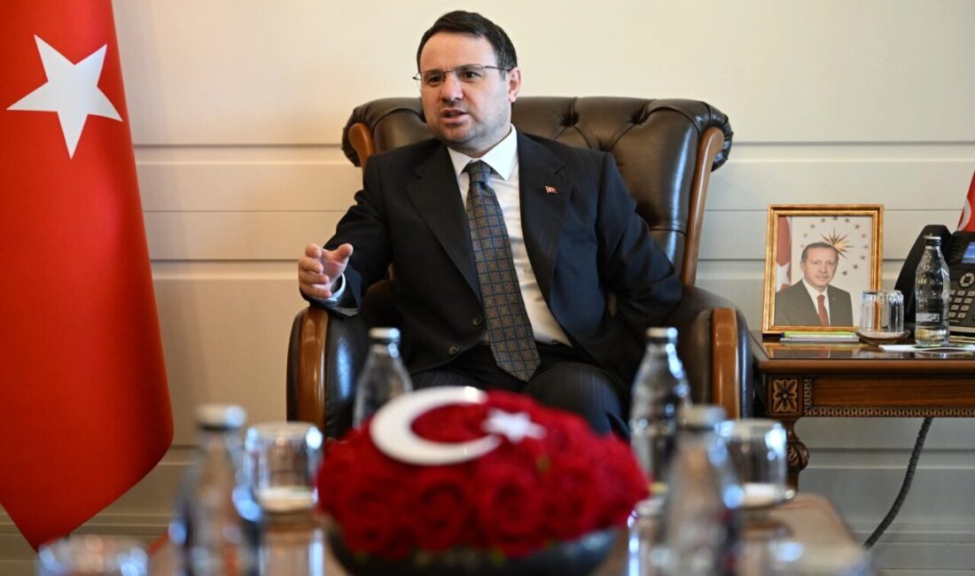 Adalet Bakanı Akın Gürlek, Gazze’ye insani yardım götürmek amacıyla yola