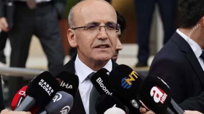 Hazine ve Maliye Bakanı Mehmet Şimşek, zorlu küresel koşullara rağmen