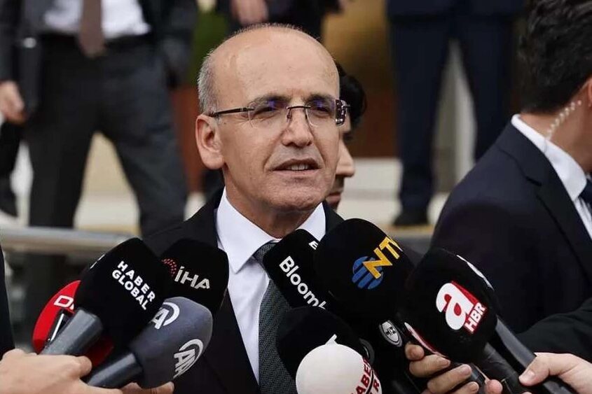Hazine ve Maliye Bakanı Mehmet Şimşek, zorlu küresel koşullara rağmen