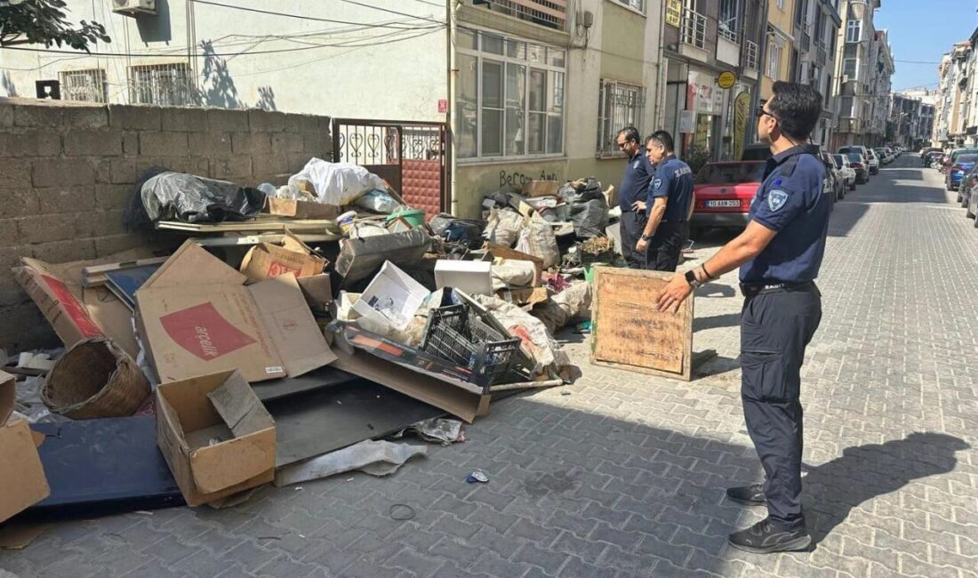 Balıkesir Edremit Belediyesi Zabıta Müdürlüğü ekipleri, kent genelinde izinsiz şekilde