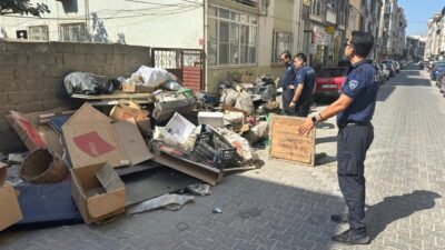 Balıkesir Edremit Belediyesi Zabıta Müdürlüğü ekipleri, kent genelinde izinsiz şekilde