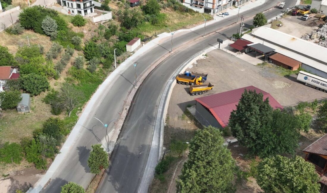 Kocaeli Büyükşehir Belediyesi, Başiskele ilçesinde trafik akışını rahatlatacak önemli bir