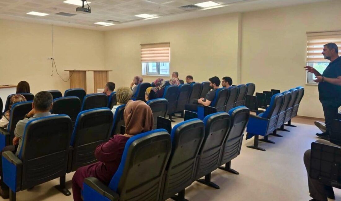 Batman’ın Sason ilçesinde bulunan Sason Devlet Hastanesi’nde düzenlenen İdare-Personel Toplantısı’nda,