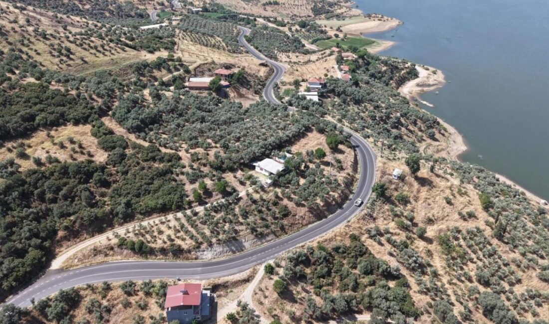 İzmir Büyükşehir Belediyesi, Beydağ’da yıllardır bölge halkının büyük zorluk yaşadığı