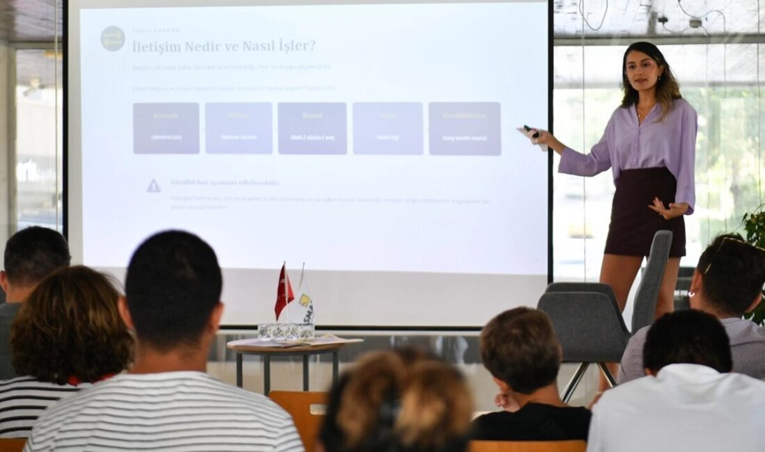 Beylikdüzü Belediyesi, SMART TALKS etkinlikleriyle teknoloji, girişimcilik, bilim ve kişisel