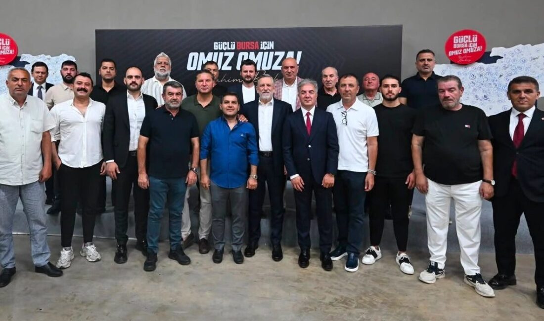 BTSO Başkanı İbrahim Burkay, 62. Meslek Komitesi üyeleriyle bir araya