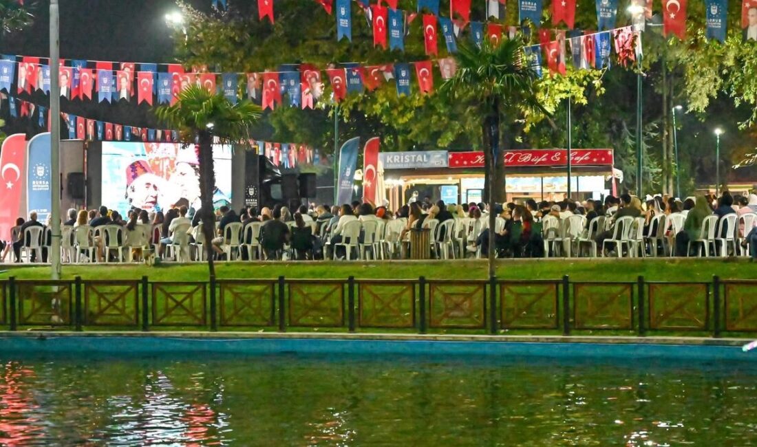 Bursa Büyükşehir Belediyesi tarafından düzenlenen ‘Kültürpark Yeşilçam Sinema Akşamları’, Türk