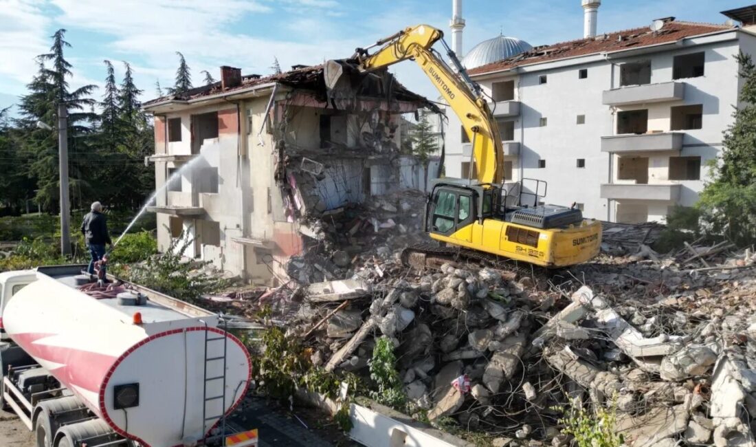 17 Ağustos 1999 Marmara Depremi’nin 27’nci yılında deprem gerçeğini bir
