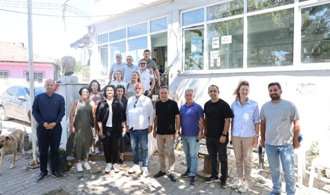 Bursa'da Nilüfer Belediyesi yönetim ekibi, mahalle muhtarlarından gelen talep ve