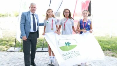 Spora ve sporcuya büyük önem veren Osmangazi Belediyesi, gençleri spora