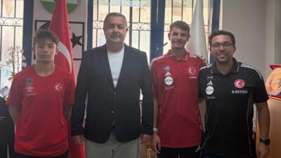 Bursa'da Osmangazi Belediyespor’un milli sporcuları Arda Meriç ve Ali Efe