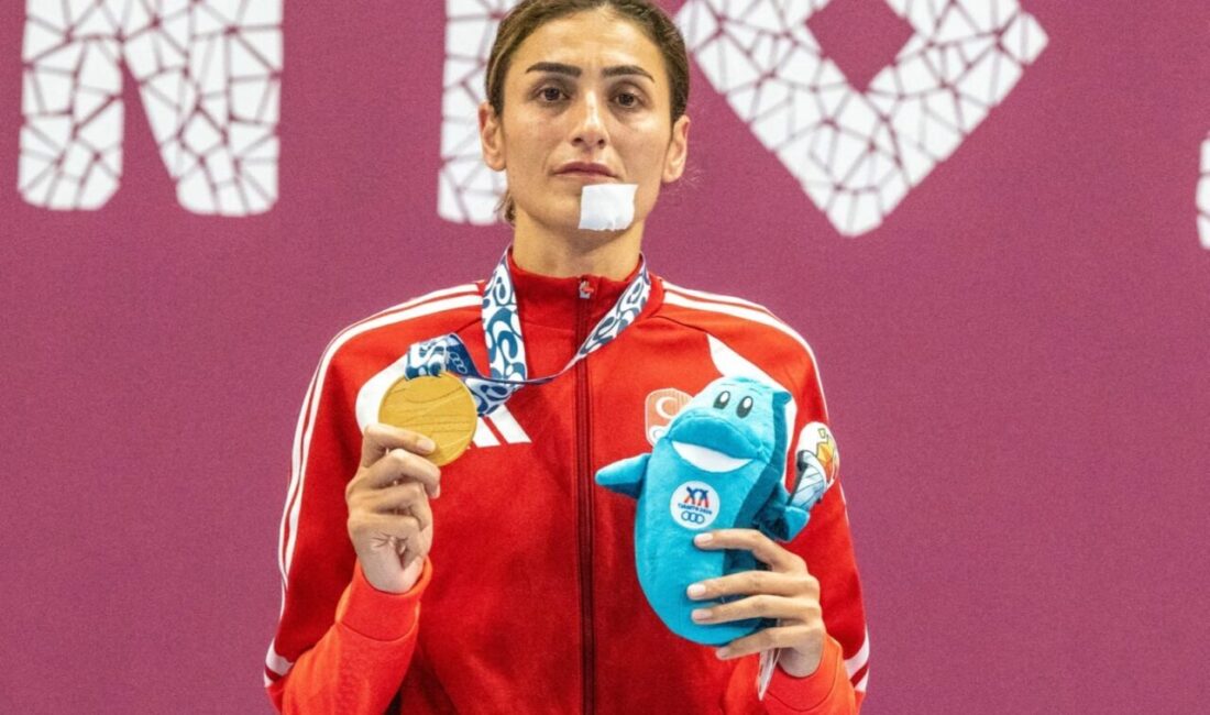 Yıldırım Belediyesi Spor Kulübü’nün milli tekvandocusu Hatice Kübra İlgün, 20.