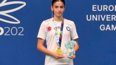 Bursa'da Osmangazi Belediyespor sporcusu Zeynep Berre Ocakoğlu ve partneri Beren