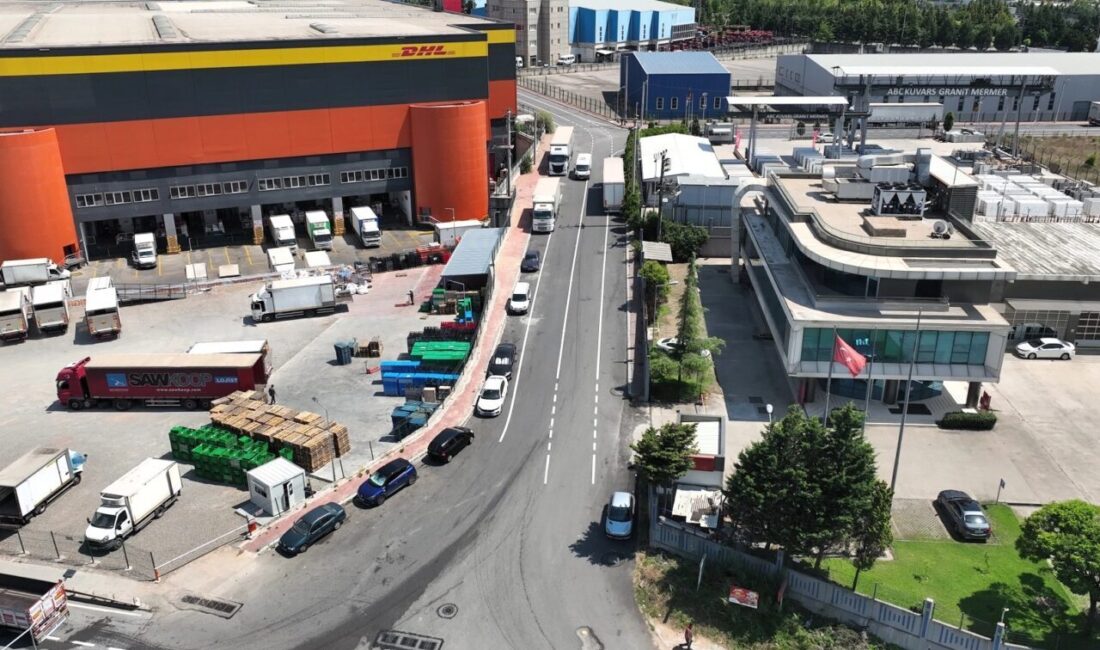 Kocaeli Büyükşehir Belediyesi, Çayırova Cumhuriyet Mahallesi’ndeki hal bölgesini kentin ana