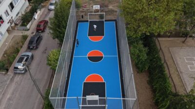 Çayırova Belediyesi Park ve Bahçeler Müdürlüğü ekipleri, ilçedeki parklarda bulunan
