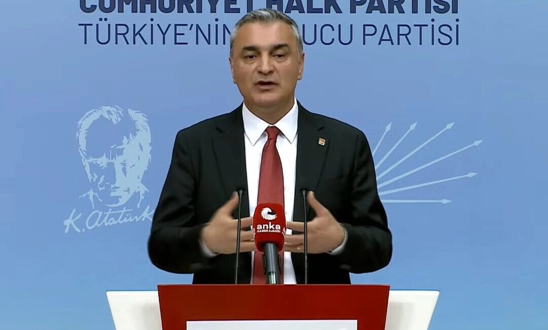 CHP Parti Sözcüsü Müslim Sarı, Menderes Belediye Başkanı İlkay Çiçek’in