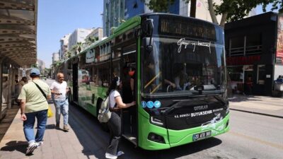 Denizli Büyükşehir Belediye Başkanı Bülent Nuri Çavuşoğlu’nun, gençlerin eğitim hayatına