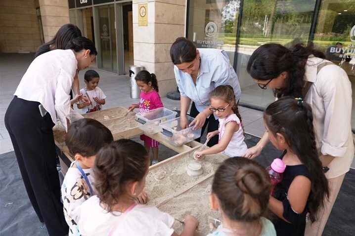 Denizli Büyükşehir Belediyesi Güneşli Günler Çocuk Gelişim Merkezleri, minik öğrencilerine