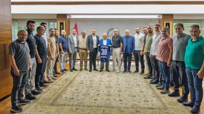 Kayseri Büyükşehir Belediye Başkanı Dr. Memduh Büyükkılıç, olağanüstü genel kurulda