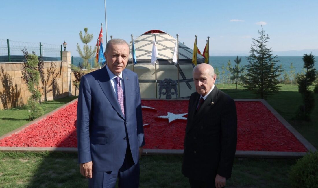 Cumhurbaşkanı Recep Tayyip Erdoğan ile MHP Genel Başkanı Devlet Bahçeli,