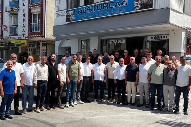 Ege Bölgesi Erzurum Dernekler Birliği Federasyonu öncülüğünde düzenlenen istişare kahvaltısında,