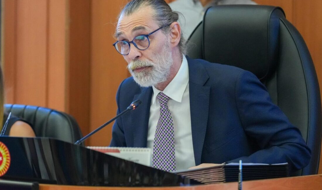 İçişleri Bakanlığı, hakkında yürütülen soruşturma kapsamında tutuklanan Etimesgut Belediye Başkanı