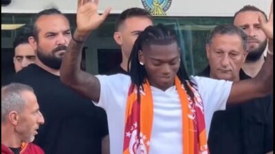 Galatasaray, AC Milan ile anlaşarak Rafael Leão'yu transfer etti. 38