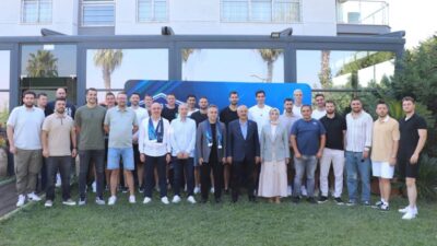 Efeler liginde  mücadele edecek olan  Gebze Belediyesi Voleybol