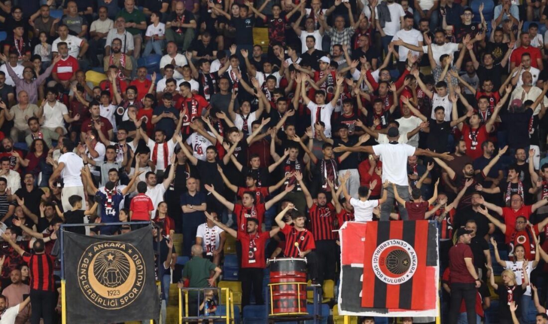 Gençlerbirliği, maç sırasında bir çocuğun üzerindeki Fenerbahçe formasının çıkarılmaya çalışıldığı