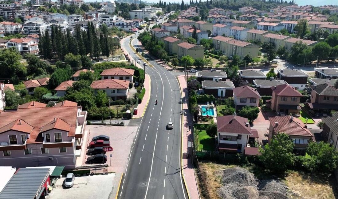 Kocaeli Büyükşehir Belediyesi, Gölcük ilçesi Örcün Mahallesi’nde ulaşım konforunu artırmaya