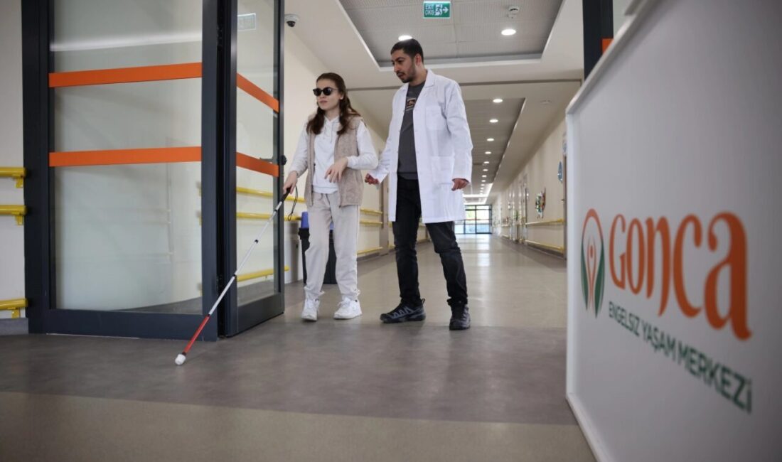 Kocaeli Büyükşehir Belediyesi bünyesinde faaliyet gösteren Gonca Engelsiz Yaşam Merkezi,