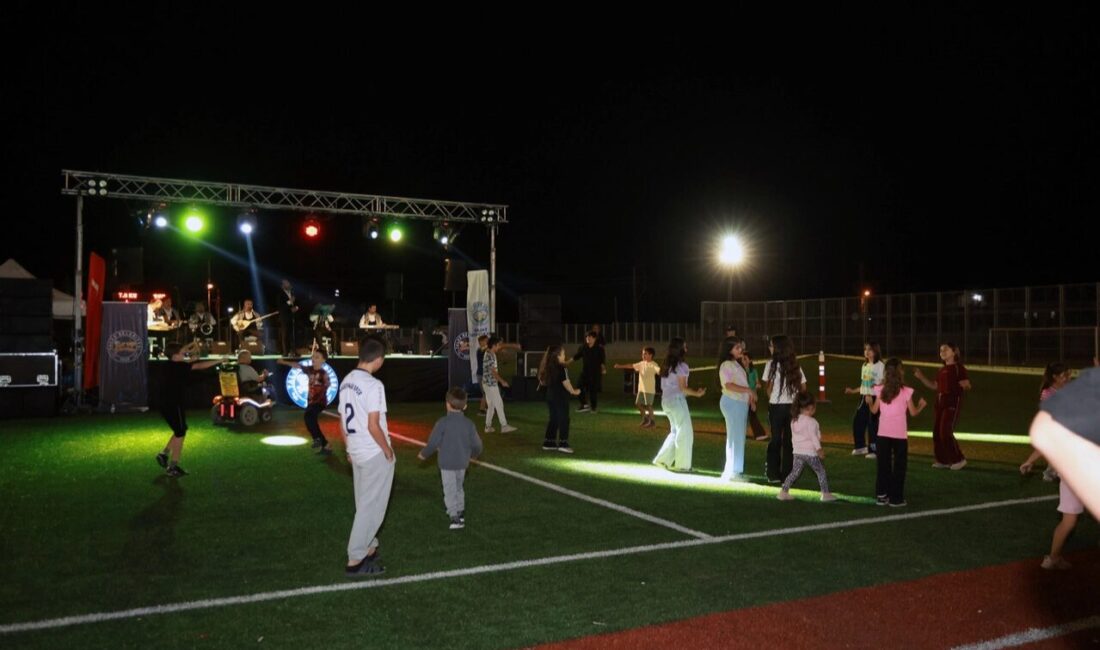 Kayseri Talas Belediyesi'nin farklı birimlerinde görev yapan çalışanlarından oluşan Grup
